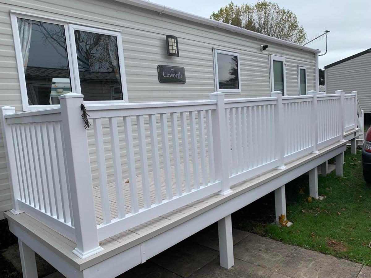New 2 Bed Holiday Home With Decking In Rockley Park Dorset Near The Sea Lytchett Minster Екстер'єр фото