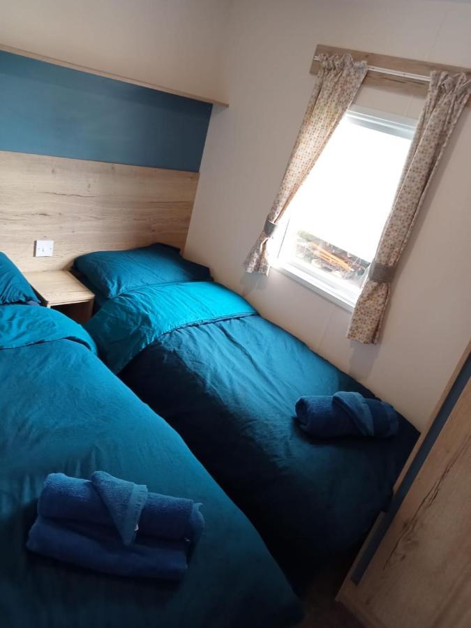 New 2 Bed Holiday Home With Decking In Rockley Park Dorset Near The Sea Lytchett Minster Екстер'єр фото